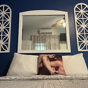 Apartamento King Sling Room, Between Pool And Jacuzzi - Enjoy! (Adults Only), San Juan